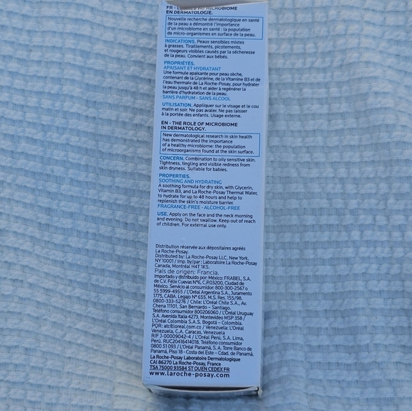 La Roche Posay Toleriane Sensitive Fluide Oil Free Moisturizer 1.35floz - Picture 2 of 6